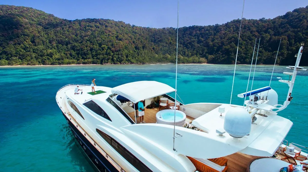 Astondoa 102 — view 6