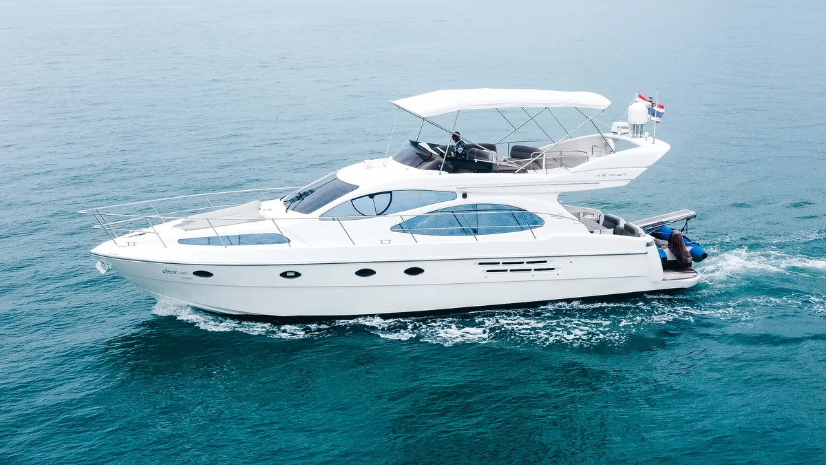 Azimut 46 Aqua Mas — cruising under way off Phuket