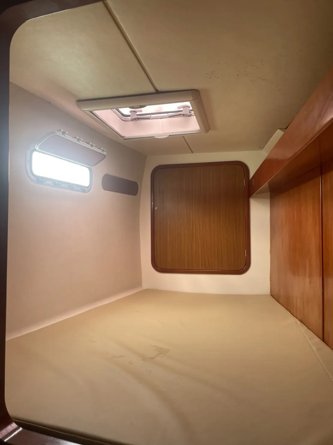 Hennessy 40 — view 5