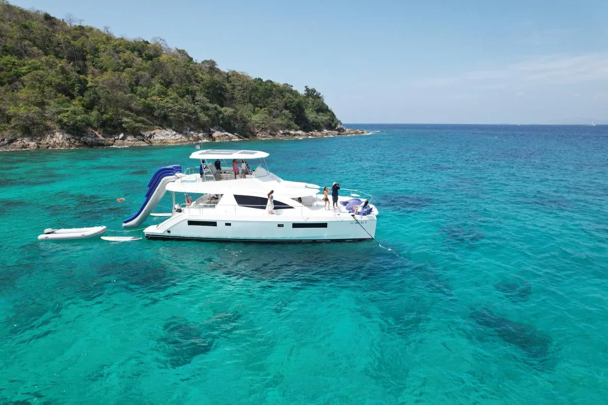Leopard 51 — view 6