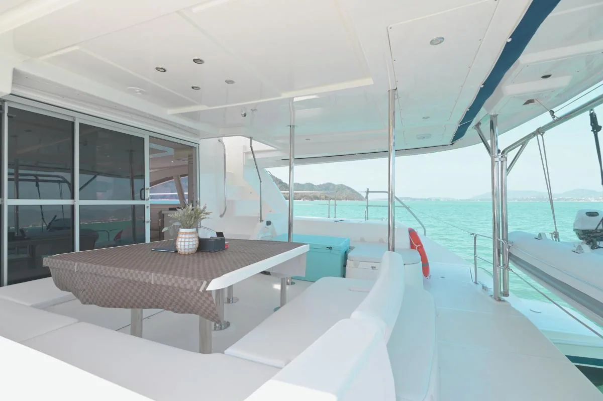 Leopard 51 — view 10