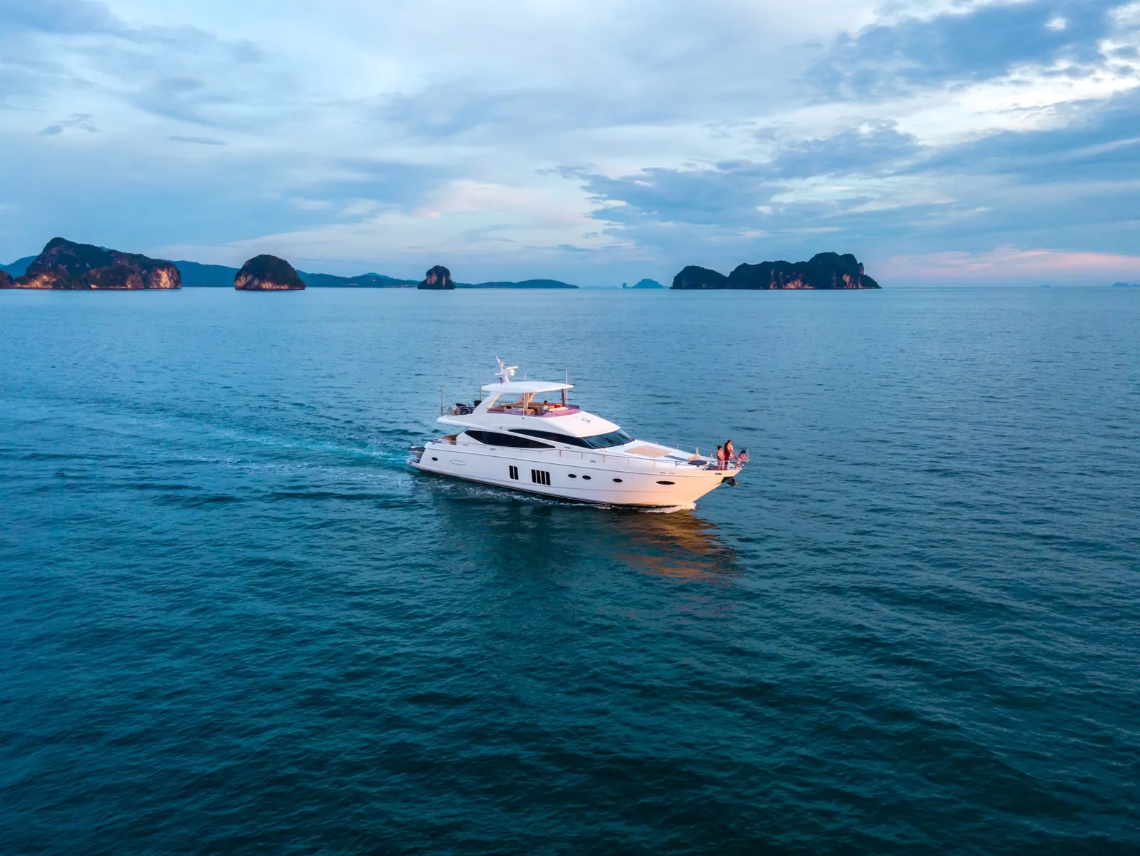 Princess 78 Maritimus — aerial view under way