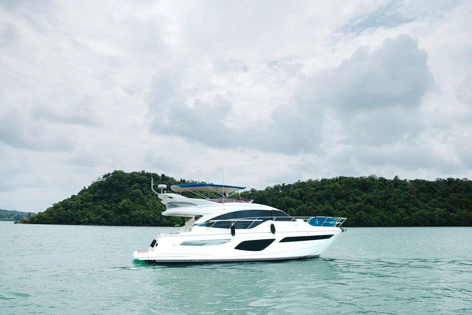Princess F55 Risa 55ft motor yacht charter Phuket