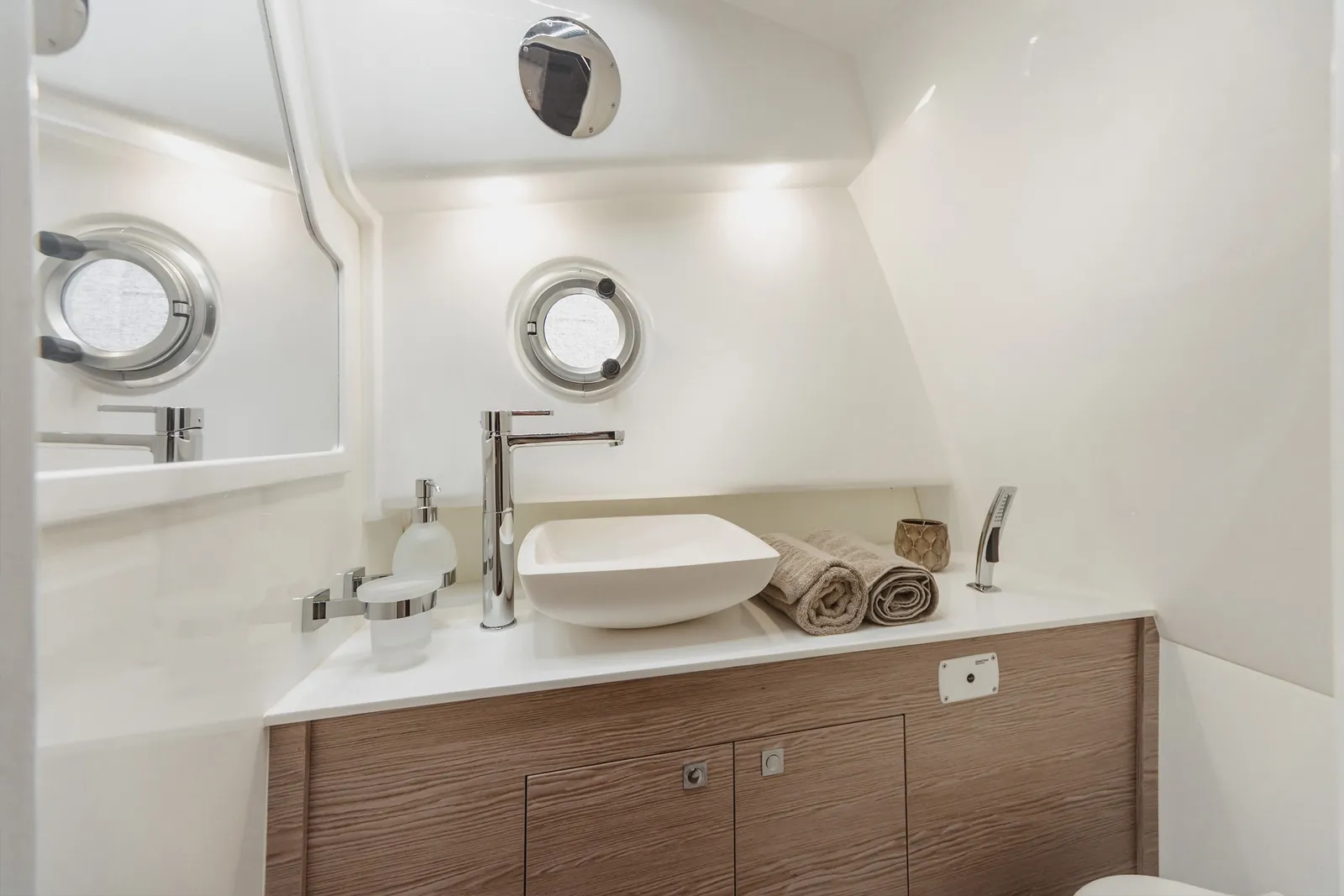 Sacs Strider 11 — bathroom