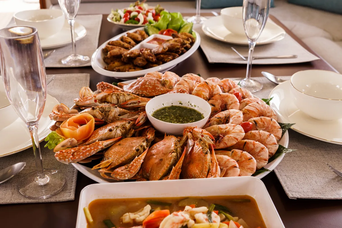 Siam Princess 70 — fresh seafood lunch served on board