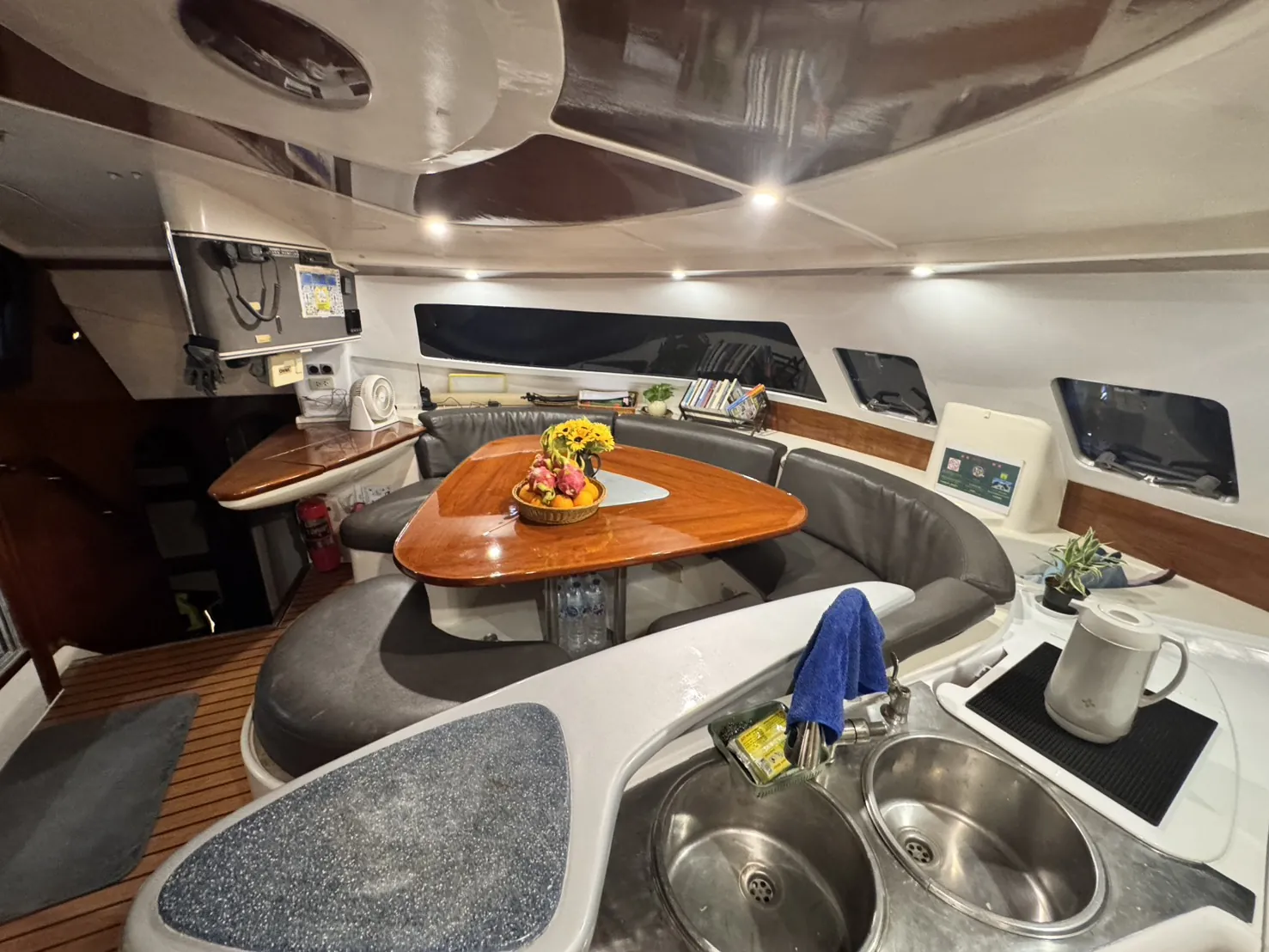 Zoe — saloon and galley