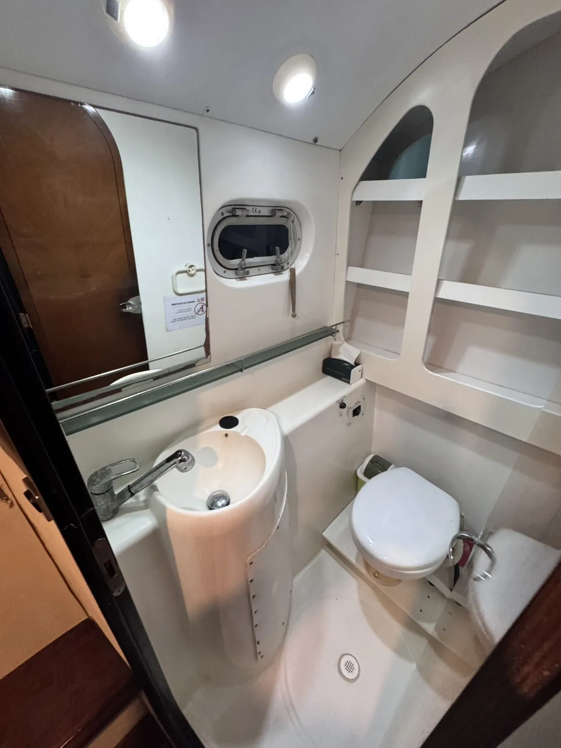 Zoe — bathroom